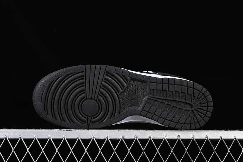 All Categories Nk SB Dunk Series Nk SB Dunk Low Low-top sneakers Nk Dunk Low Black and White Panda Customized version of deconstructed strap casual sneakers DD1391-100